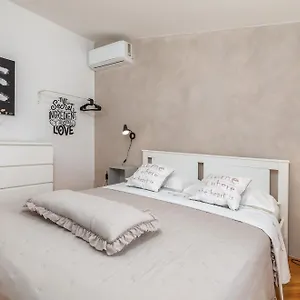 Tesic Apartment Fažana