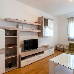 Anna With Free Private Parking Apartment Pula